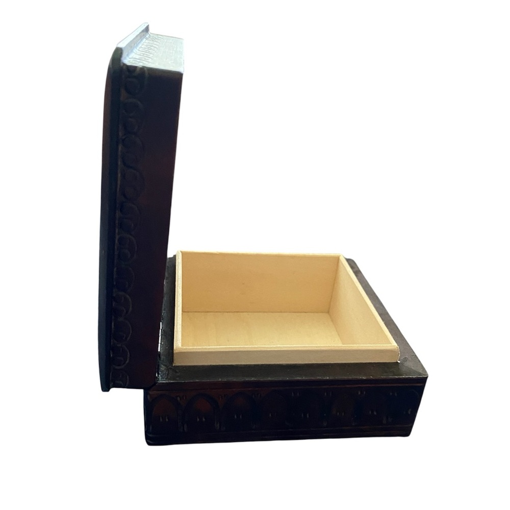 🍂 Wooden Jewelry Box – Small Trinket Storage with Hinged Lid